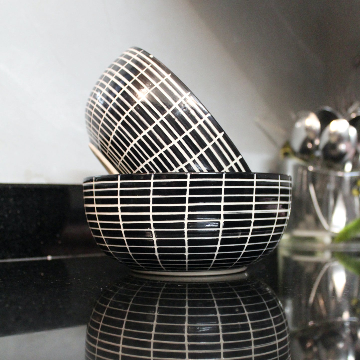 B&W Windowpane Serving Bowl | Single