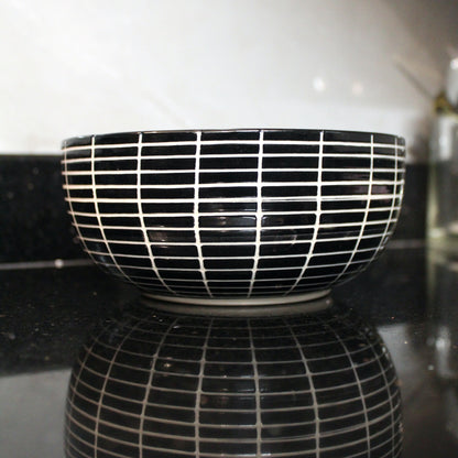 B&W Windowpane Serving Bowl | Single